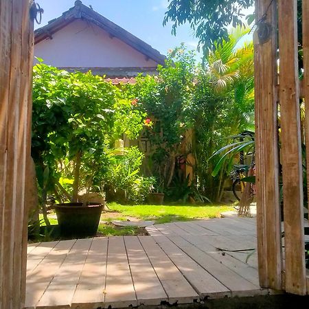 Little Elephant Cottage Gili Trawangan Exteriör bild