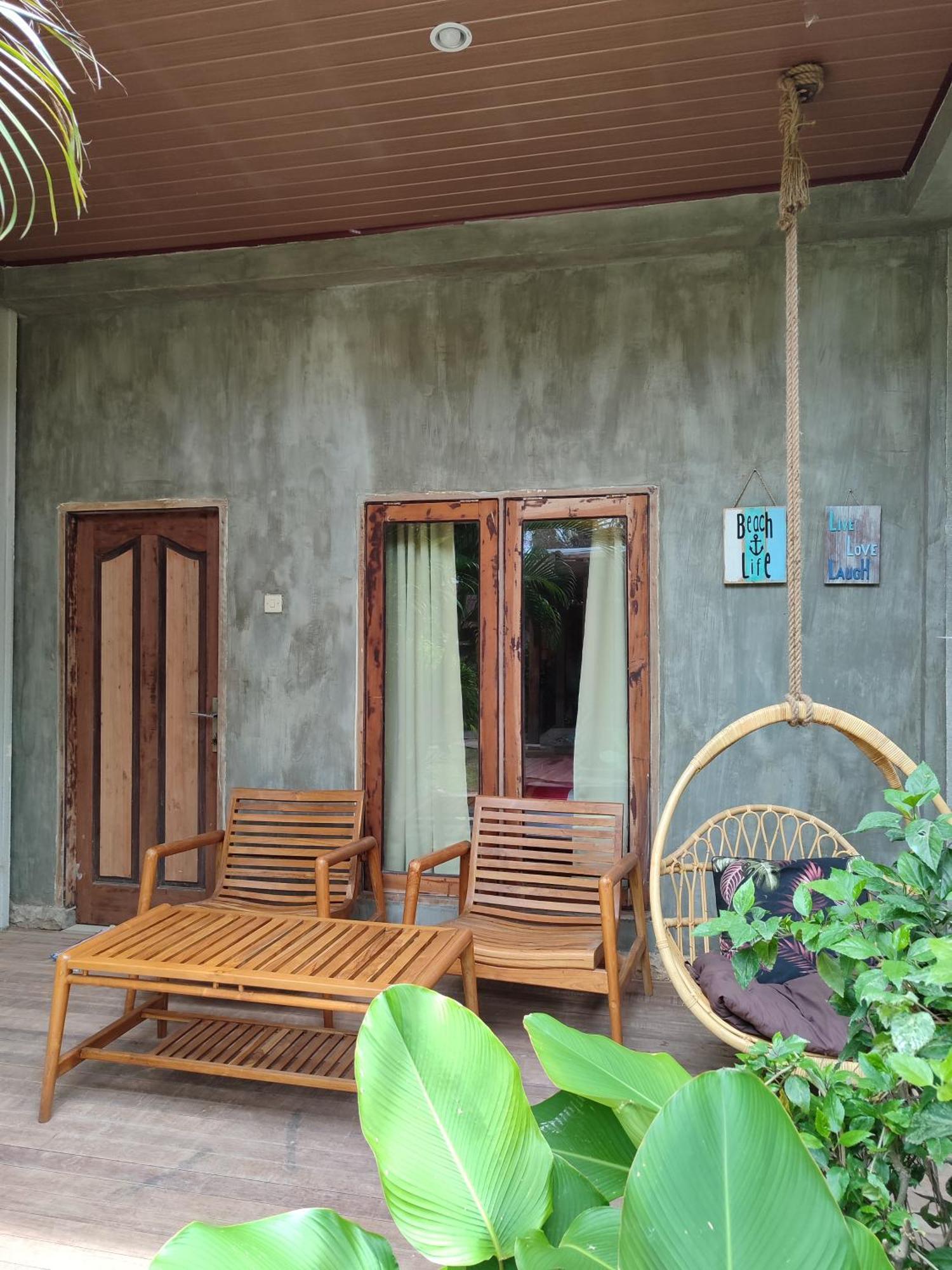 Little Elephant Cottage Gili Trawangan Exteriör bild